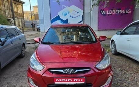 Hyundai Solaris II рестайлинг, 2013 год, 1 100 000 рублей, 13 фотография