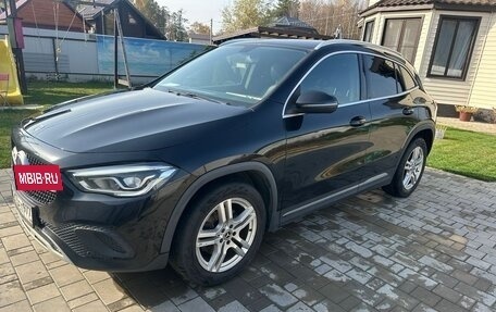 Mercedes-Benz GLA, 2020 год, 3 300 000 рублей, 2 фотография
