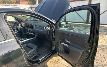 Mercedes-Benz GLA, 2020 год, 3 300 000 рублей, 13 фотография