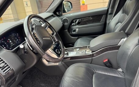 Land Rover Range Rover IV рестайлинг, 2019 год, 9 000 000 рублей, 14 фотография