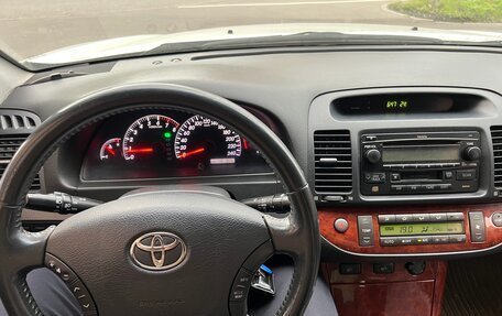 Toyota Camry V40, 2004 год, 950 000 рублей, 2 фотография