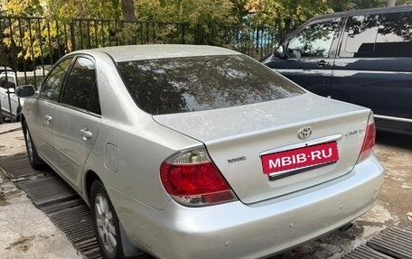 Toyota Camry V40, 2004 год, 950 000 рублей, 3 фотография