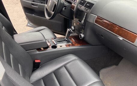 Volkswagen Touareg III, 2008 год, 1 600 000 рублей, 11 фотография