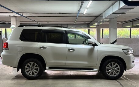 Toyota Land Cruiser 200, 2018 год, 6 299 000 рублей, 7 фотография