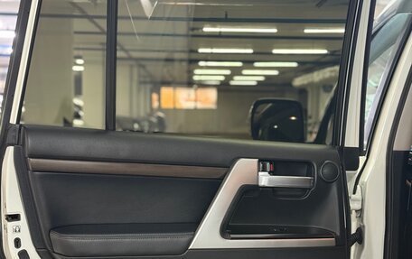 Toyota Land Cruiser 200, 2018 год, 6 299 000 рублей, 15 фотография
