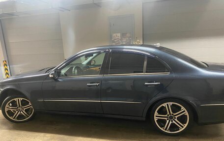 Mercedes-Benz E-Класс, 2002 год, 650 000 рублей, 18 фотография
