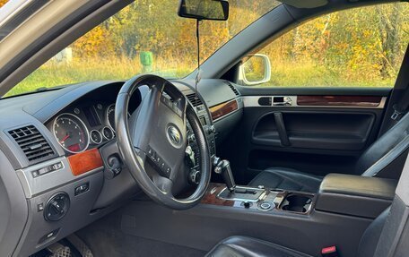 Volkswagen Touareg III, 2005 год, 1 050 000 рублей, 7 фотография