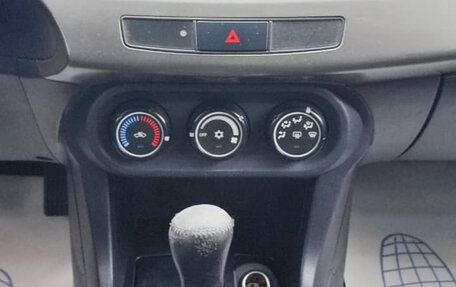 Mitsubishi Lancer IX, 2012 год, 650 000 рублей, 13 фотография