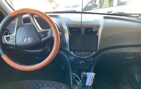 Hyundai Solaris II рестайлинг, 2014 год, 520 000 рублей, 2 фотография