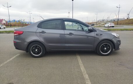 KIA Rio III рестайлинг, 2016 год, 1 200 000 рублей, 25 фотография