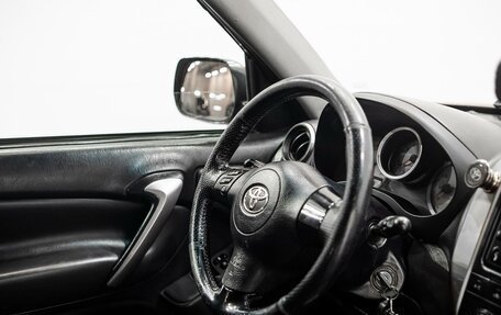 Toyota RAV4, 2004 год, 550 000 рублей, 16 фотография
