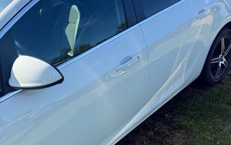 Opel Astra J, 2012 год, 850 000 рублей, 2 фотография