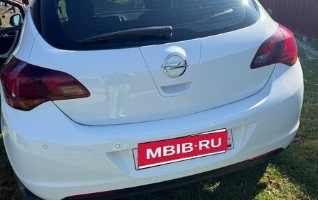 Opel Astra J, 2012 год, 850 000 рублей, 3 фотография