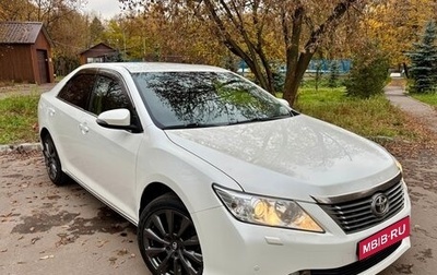 Toyota Camry, 2014 год, 2 100 000 рублей, 1 фотография
