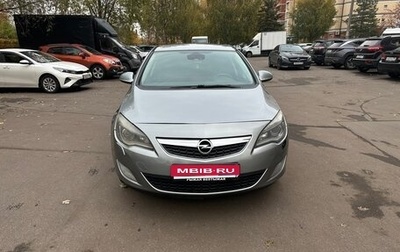 Opel Astra J, 2010 год, 700 000 рублей, 1 фотография