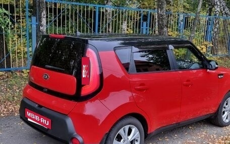 KIA Soul II рестайлинг, 2016 год, 1 300 000 рублей, 3 фотография