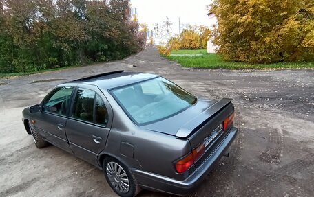 Nissan Primera II рестайлинг, 1991 год, 125 000 рублей, 4 фотография