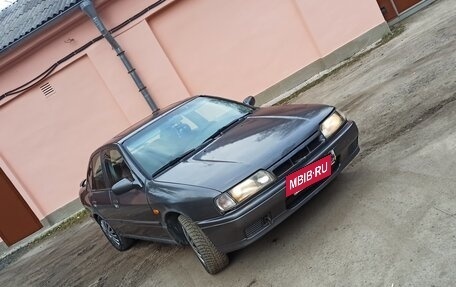 Nissan Primera II рестайлинг, 1991 год, 125 000 рублей, 2 фотография