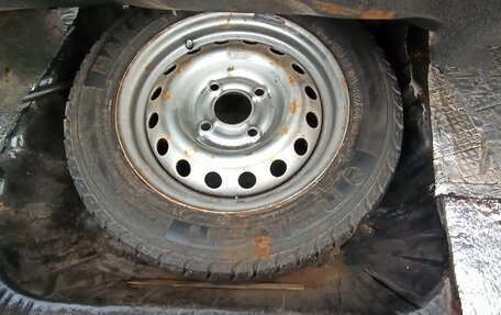 Nissan Primera II рестайлинг, 1991 год, 125 000 рублей, 33 фотография