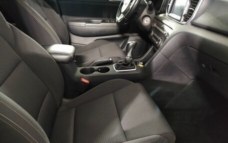 KIA Sportage IV рестайлинг, 2018 год, 1 877 000 рублей, 10 фотография