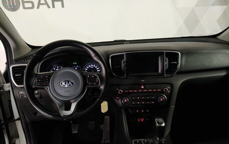 KIA Sportage IV рестайлинг, 2018 год, 1 877 000 рублей, 22 фотография