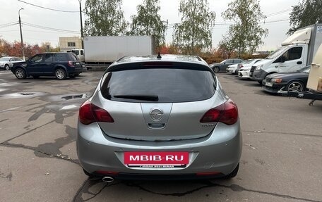 Opel Astra J, 2010 год, 700 000 рублей, 3 фотография