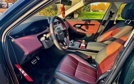 Land Rover Range Rover Evoque II, 2024 год, 5 700 000 рублей, 16 фотография