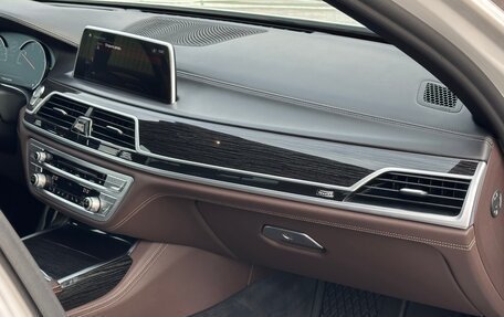 BMW 7 серия, 2017 год, 4 100 000 рублей, 14 фотография