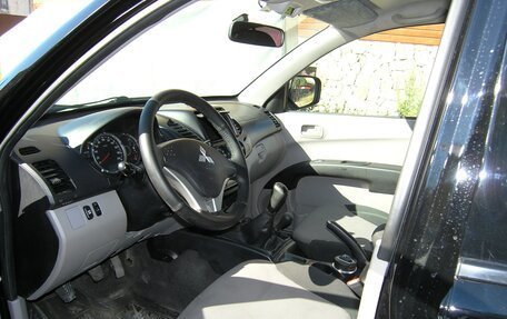 Mitsubishi L200 IV рестайлинг, 2010 год, 1 450 000 рублей, 7 фотография