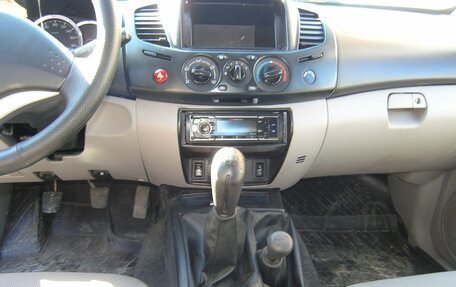 Mitsubishi L200 IV рестайлинг, 2010 год, 1 450 000 рублей, 10 фотография