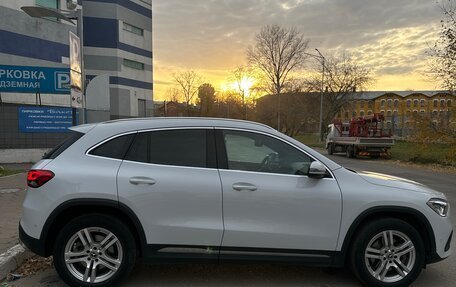 Mercedes-Benz GLA, 2021 год, 4 300 000 рублей, 4 фотография
