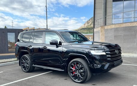 Toyota Land Cruiser, 2023 год, 9 900 000 рублей, 3 фотография