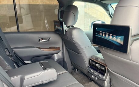 Toyota Land Cruiser, 2023 год, 9 900 000 рублей, 17 фотография