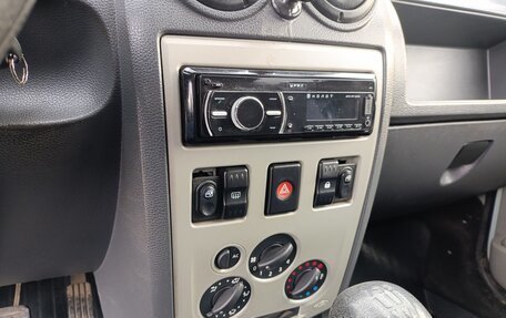 Renault Logan I, 2006 год, 175 000 рублей, 5 фотография
