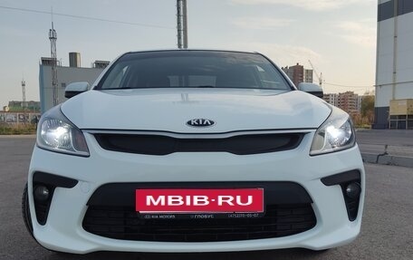 KIA Rio IV, 2018 год, 1 300 000 рублей, 1 фотография