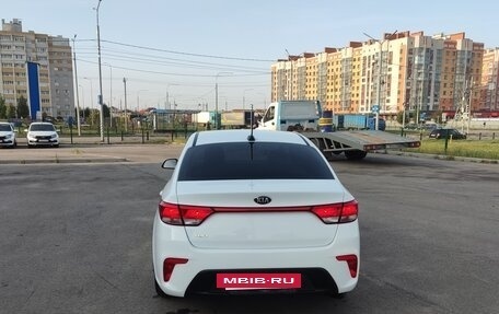 KIA Rio IV, 2018 год, 1 300 000 рублей, 4 фотография