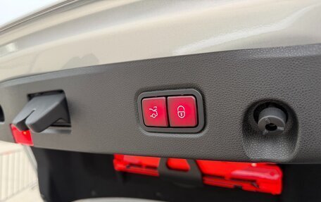 Mercedes-Benz CLS, 2012 год, 2 497 000 рублей, 14 фотография