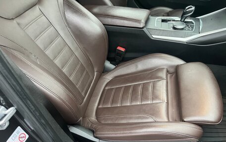 BMW 3 серия, 2019 год, 3 390 000 рублей, 11 фотография