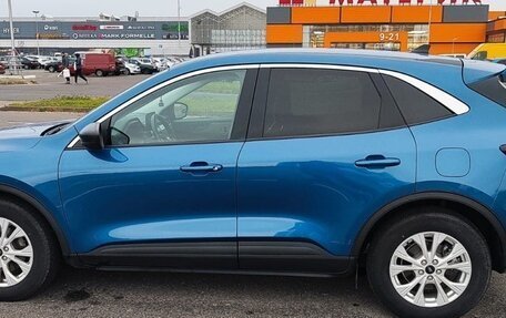 Ford Escape, 2023 год, 1 930 000 рублей, 3 фотография