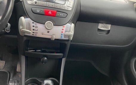 Peugeot 107 I рестайлинг, 2012 год, 580 000 рублей, 17 фотография