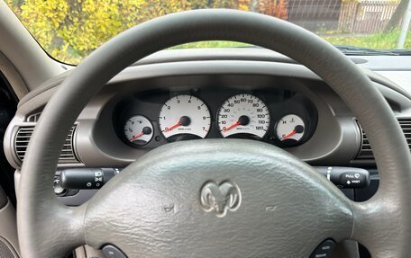Dodge Stratus II, 2002 год, 470 000 рублей, 14 фотография