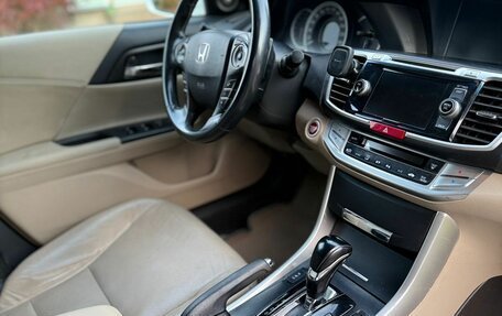 Honda Accord IX рестайлинг, 2013 год, 1 900 000 рублей, 5 фотография