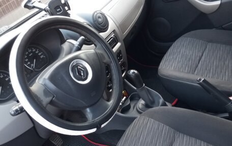 Renault Logan I, 2012 год, 450 000 рублей, 2 фотография