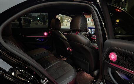 Mercedes-Benz E-Класс, 2020 год, 4 200 000 рублей, 13 фотография