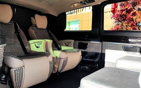 Mercedes-Benz V-Класс, 2020 год, 11 000 000 рублей, 4 фотография