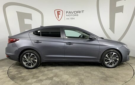 Hyundai Elantra VI рестайлинг, 2019 год, 1 684 000 рублей, 4 фотография