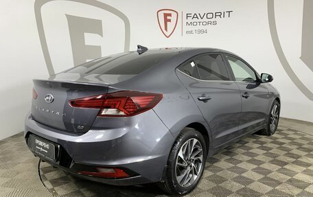 Hyundai Elantra VI рестайлинг, 2019 год, 1 684 000 рублей, 6 фотография