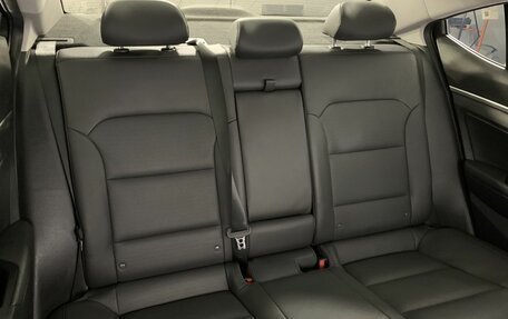 Hyundai Elantra VI рестайлинг, 2019 год, 1 684 000 рублей, 13 фотография