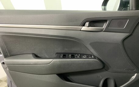 Hyundai Elantra VI рестайлинг, 2019 год, 1 684 000 рублей, 7 фотография