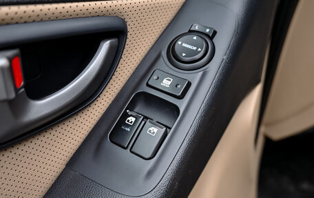 Hyundai H-1 II рестайлинг, 2016 год, 2 500 000 рублей, 12 фотография